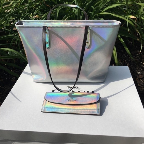🌺Coach SILVER HOLOGRAM 75 anniversary BAG ,WALLET and ROBOT bag SET - Picture 4 of 13
